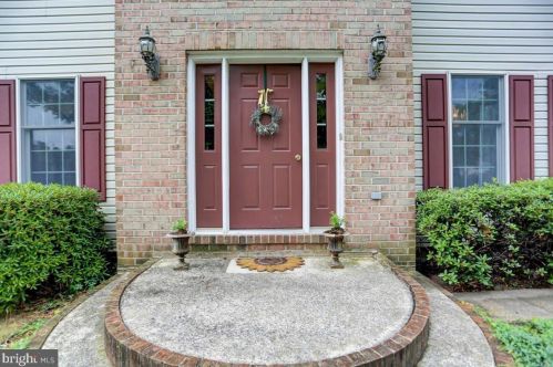 254 Chestnut Dr, Lees Cross Roads, PA 17257-9493