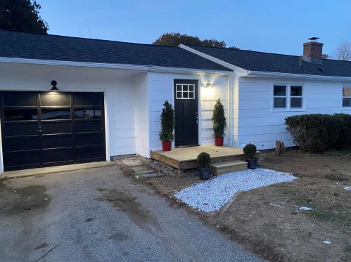 524 Portland St, Rochester, NH 03867-2447