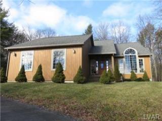 188 Woods Rd, Palmerton, PA 18071-5276