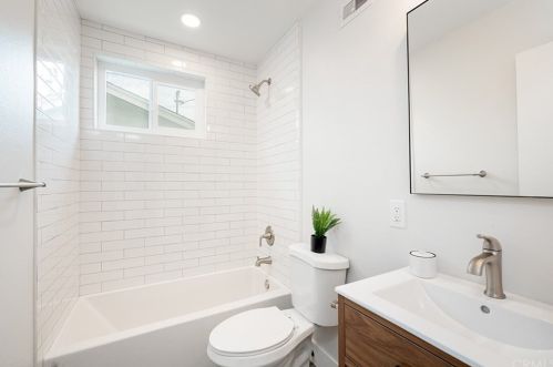 9746 Chestnut St, Lakeside CA  92040-4202 exterior