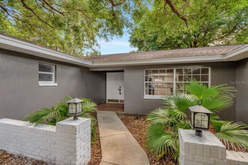 524 Princess Pl, Lakeland, FL 33803-4621