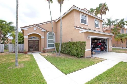 18830 12th St, Hollywood, FL 33029-2944