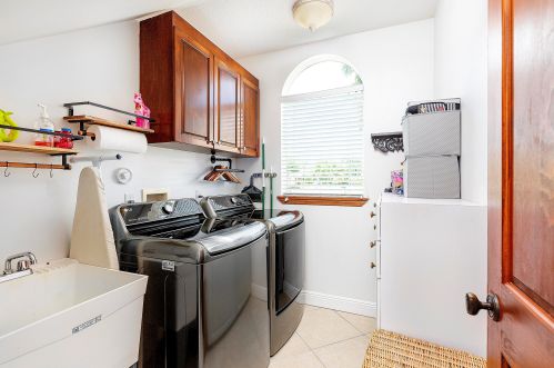 2400 Newbury Ct, West Palm Beach FL  33414-7736 exterior