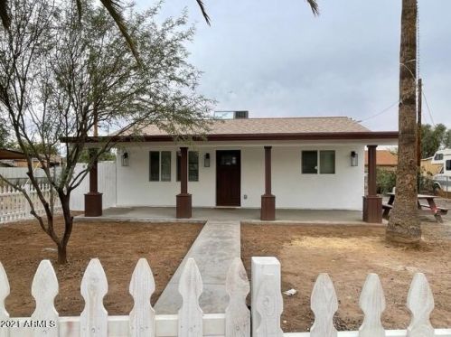 410 Cody Dr, Phoenix, AZ 85040-2158