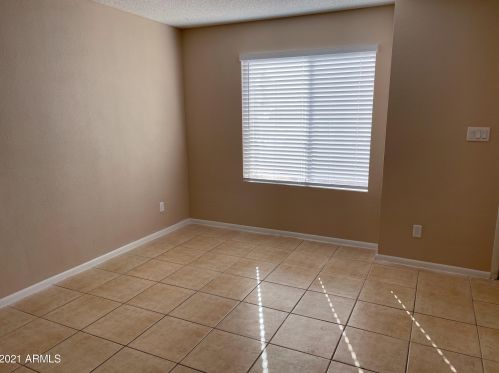 1449 Knoll Cir, Mesa, AZ 85203-2073
