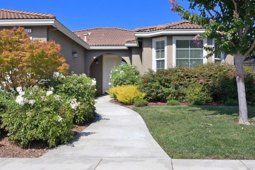 131 Jasie Ln, Santa Rosa, CA 95409-6169