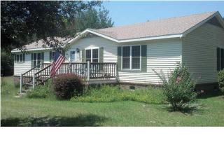630 Emily Ln, Cordesville, SC 29434-9532