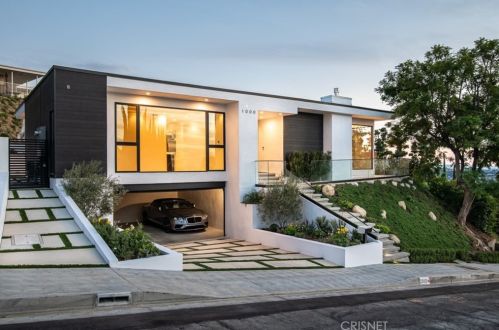 1000 Avonoak Ter, Glendale, CA 91206-1511