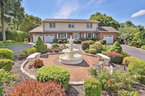 147 Rolling Hills Rd, Thornwood, NY 10594-1821