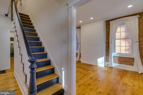 721 Orange St, Lancaster PA  17602-3118 exterior