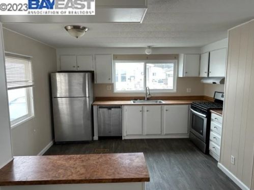 321 3rd Ave, Pacifica CA  94044-2204 exterior