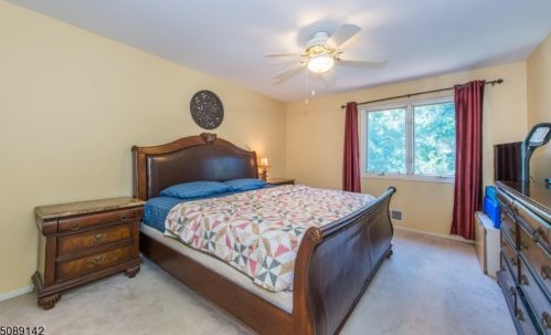 23 Edgefield Dr, Greystone Park NJ  07950-1967 exterior