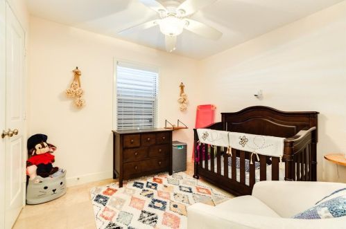 803 Sealy St, Galveston TX 77550-6221 exterior