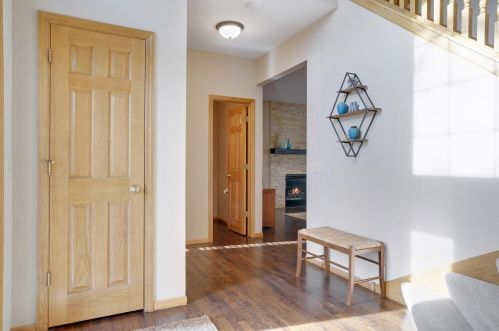 5941 Burke Trl, South Saint Paul, MN 55076-1582