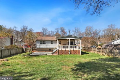 13705 Kerrydale Rd, Woodbridge VA  22193-4710 exterior