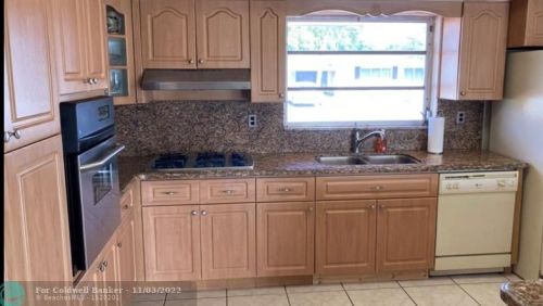 1740 79th St, Hialeah FL  33014-3236 exterior