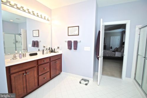 16143 Woodley Hills Rd, Haymarket VA  20169-4941 exterior