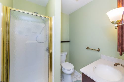 6 Allyson Rd, Roxbury Township NJ  07836-9307 exterior