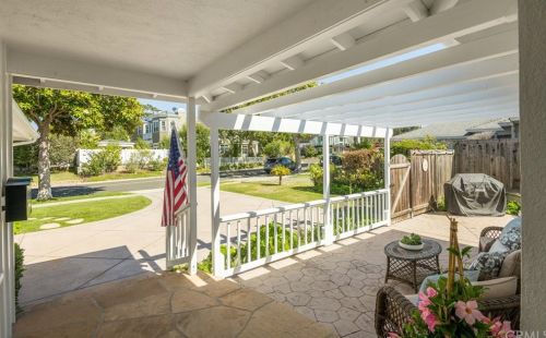 115 Via Alameda, Redondo Beach CA  90277-6609 exterior