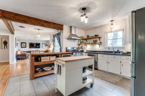 2213 Tierney Rd, Fort Worth TX  76112-3843 exterior