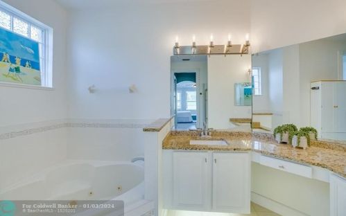 1525 79th Ave, Vero Beach FL  32966-1261 exterior