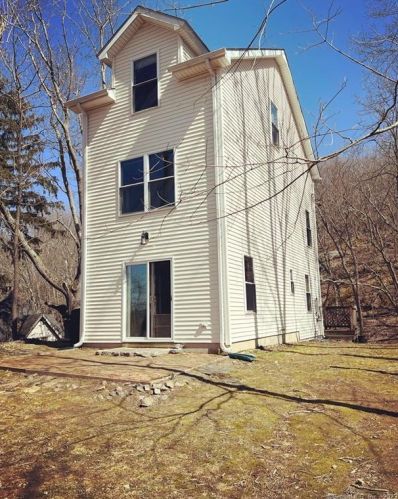 73 Spruce St, Norwich CT  06351-2328 exterior