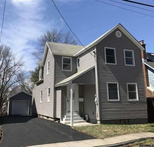 1073 Palmer Ave, Schenectady, NY 12309-5810