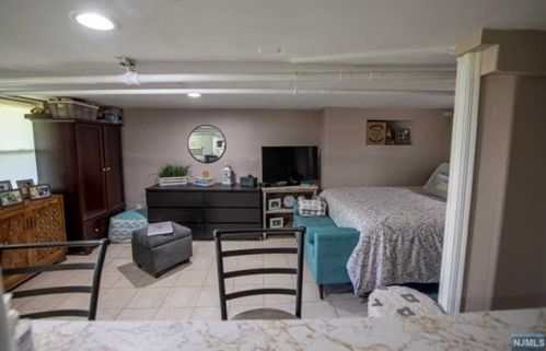 57 Malcolm Ave, Outwater NJ  07026-1523 exterior