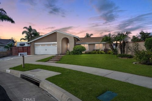323 Sand Pebble Way, Orange, CA 92865-1132