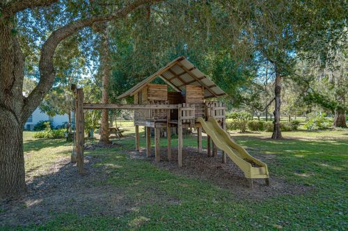 12940 Fort King Rd, Dade City FL  33525-5605 exterior