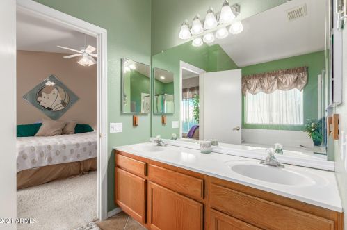 710 Jasper Dr, Chandler AZ 85226-1124 exterior