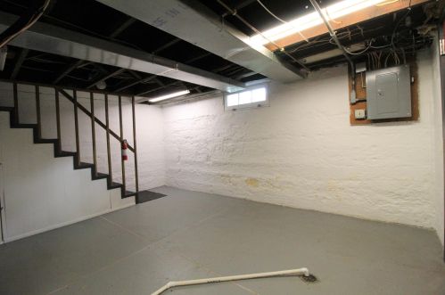 35 Lincoln Ave, London OH  43140-1579 exterior