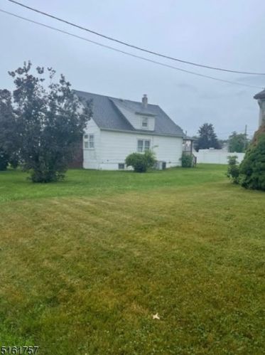 55 John Pl, Manville NJ  08835-2217 exterior