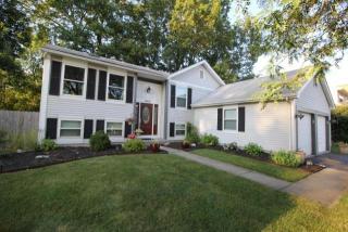 602 Gahanna Highlands Dr, Columbus, OH 43230-5059