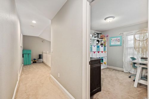 424 Stanford St, Vacaville CA  95687-4653 exterior