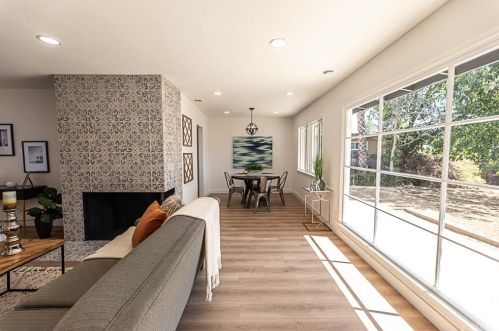 618 Roosevelt Rd, Redlands CA  92374-6256 exterior