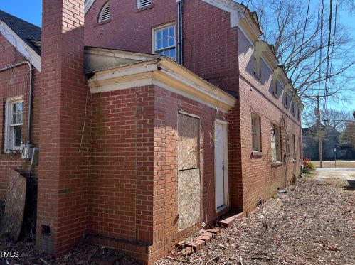 107 Bragg St, Wilson, NC 27893-3757