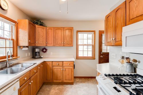 1474 Alameda St, Saint Paul, MN 55117-3430