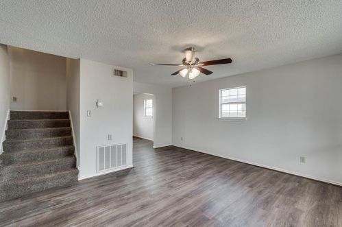 493 Bryant Ave, Midlothian TX  76065-2728 exterior
