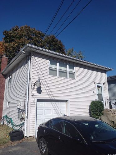 34 Kenmore St, Huntington Station NY  11746-6950 exterior