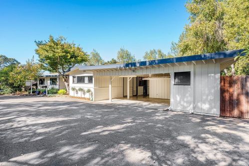 4790 Montgomery Ln, Santa Rosa, CA 95409-4218