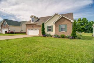 3509 Sandpiper Dr, Clarksville, TN 37042-8634