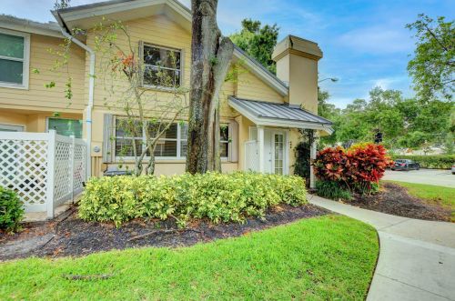 402 Andover Ct, Boynton Beach, FL 33436-9023