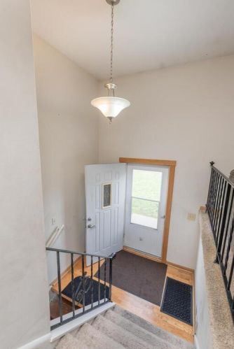 8056 Brunswick Ave, Minneapolis, MN 55443-2040