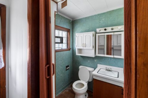 311 Lutton St, New Castle PA  16101-4600 exterior