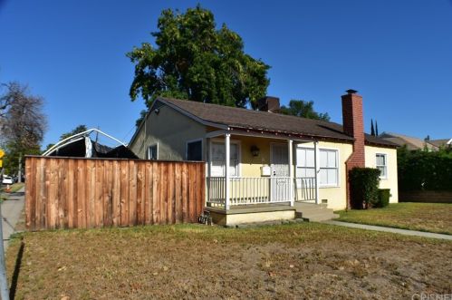 6960 Encino Ave, Van Nuys, CA 91406-4328