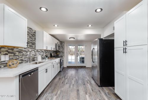 3906 13th Pl, Phoenix AZ  85014-4904 exterior