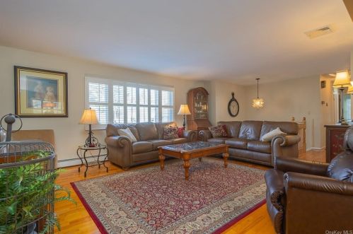 3 Harriman Ct, Garnerville NY  10923-1334 exterior