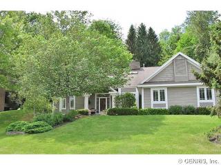 7 Sylvan Gln, Fairport, NY 14450-4206