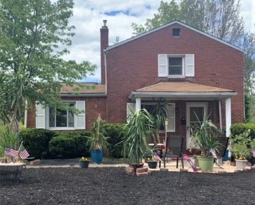 933 Roland Rd, Pittsburgh PA  15221-3961 exterior